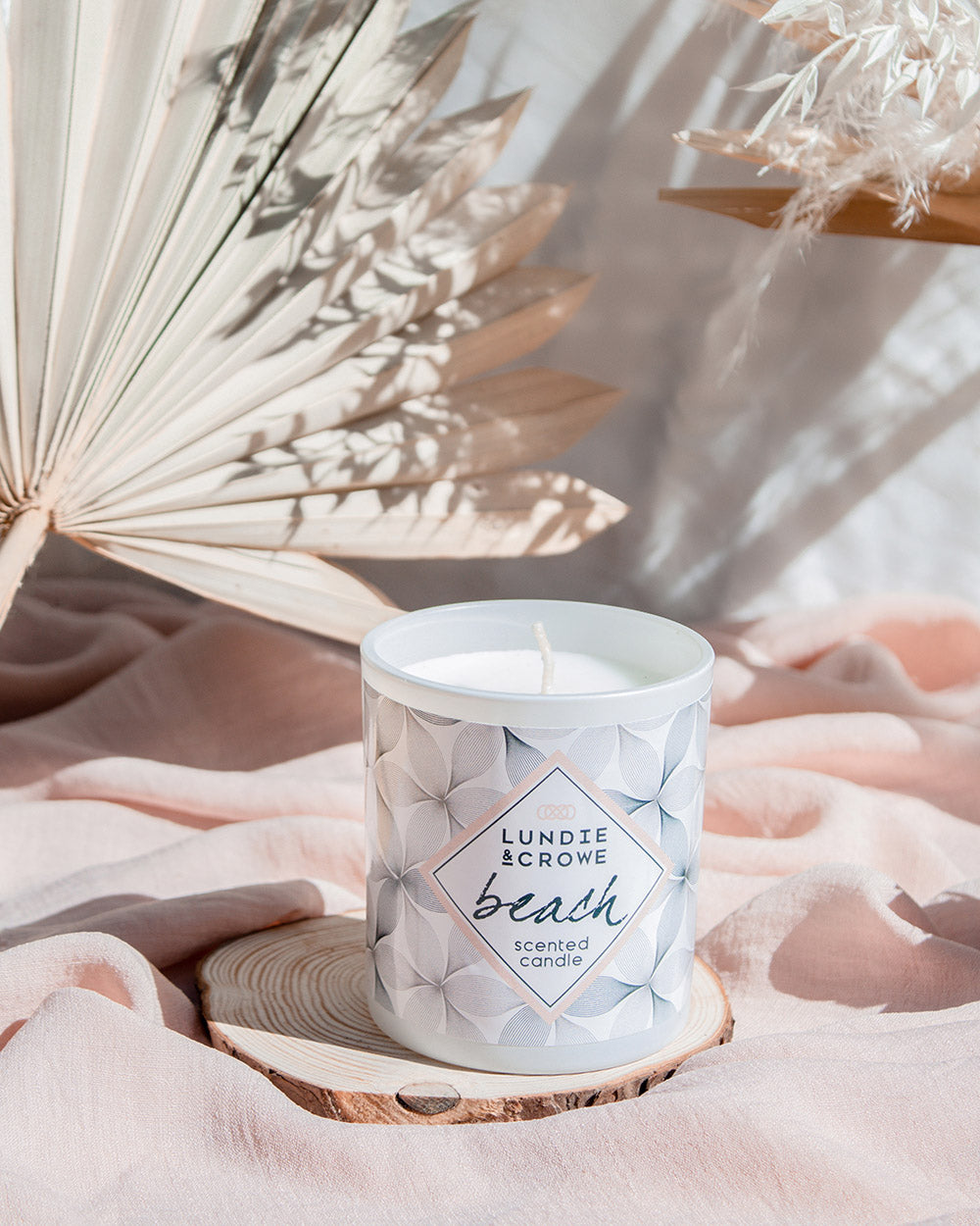 LUNDIE AND CROWE BEACH CANDLE